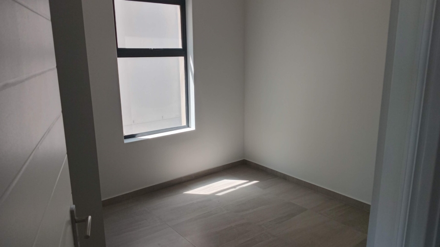 2 Bedroom Property for Sale in Table View Western Cape